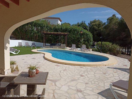 Villa en alquiler en Moraira (Alicante)