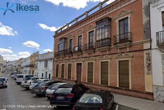 Venta de Casa Palacio en C/ Llana - Azuaga (Badajoz) - BADAJOZ