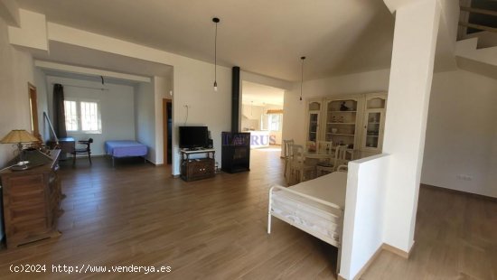 Villa en venta en Riogordo (Málaga)