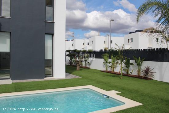 UCHA INMOBILIARIA ALQUILA MAGNIFICO CHALET EN TORRE EN CONILL - VALENCIA