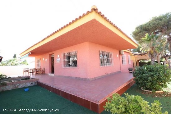 Chalet en venta en Orihuela (Alicante)