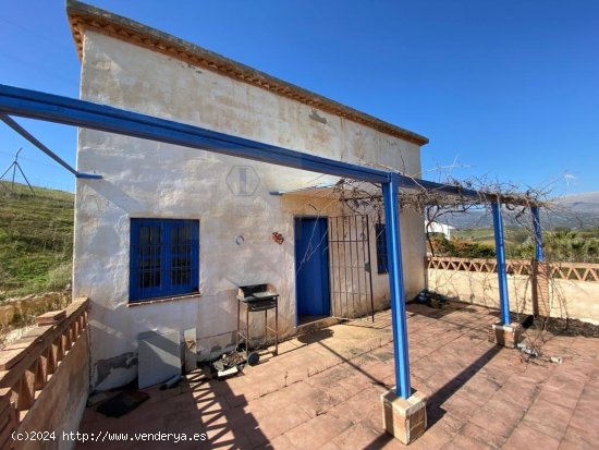 Finca en venta en Viñuela (Málaga)