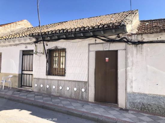  CASA EN ATARFE EN PLANTA BAJA CON JARDIN - GRANADA 