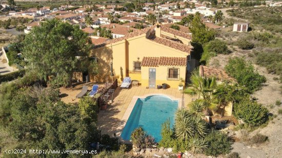  Chalet en venta en Arboleas (Almería) 