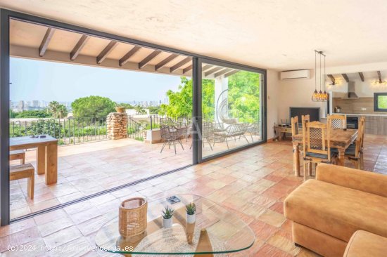 Villa en venta en Calpe (Alicante)