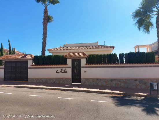 Villa en venta en Ciudad Quesada (Alicante)