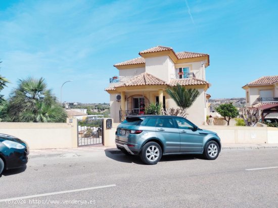 Villa en venta en Elche (Alicante)