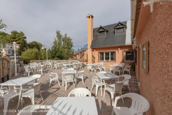 CHALET-RESTAURANTE EN VENTA  EN CUMBRES VERDES - GRANADA