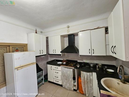 SE VENDE CASA EN EL CENTRO DE MONFORTE DEL CID - ALICANTE - ALICANTE