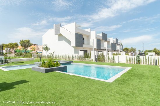  Bungalow en venta a estrenar en Torrevieja (Alicante) 