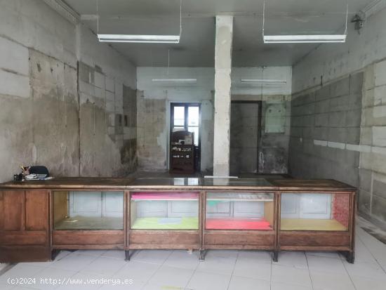 Local comercial Histórico en Plaza do Concello de Carballo - A CORUÑA