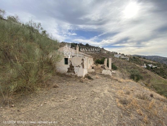 Casa en venta en Sayalonga (Málaga)