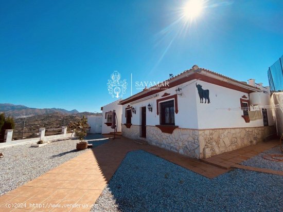 Casa en venta en Sayalonga (Málaga)