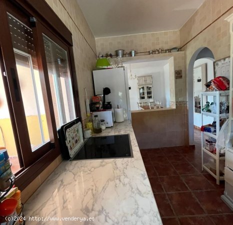 Villa en venta en Estepona (Málaga)