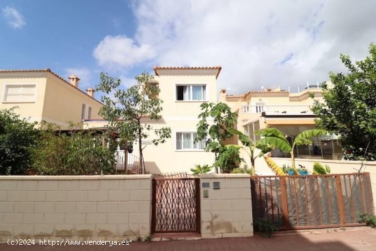 Chalet en venta en Orihuela (Alicante)