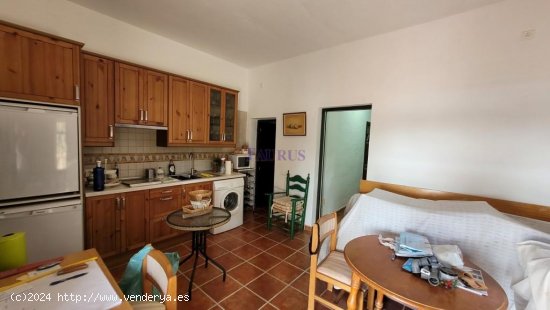 Villa en venta en Vélez-Málaga (Málaga)