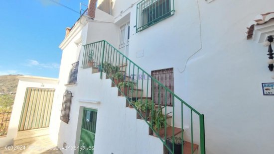  Casa en venta en Canillas de Albaida (Málaga) 