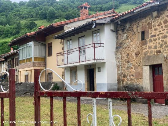 Dos casas de Pueblo en San Miguel de Aguayo - CANTABRIA