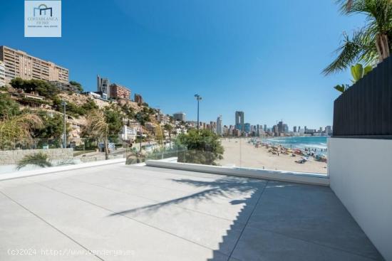  APARTAMENTOS NUEVOS EN 1ª LINEA DE PLAYA EN BENIDORM - ALICANTE 