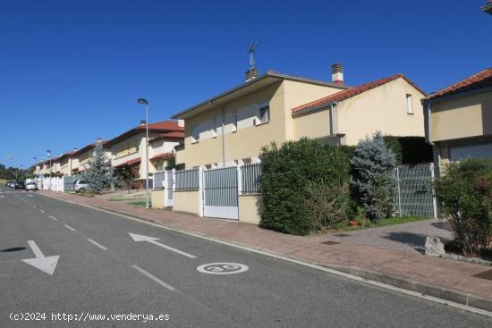 Vivienda Adosada en Añézkar. En perfecto estado. - NAVARRA