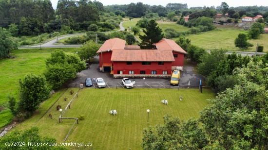 HOTEL A 3 KM DE LA PLAYA DE GUADAMIA - ASTURIAS