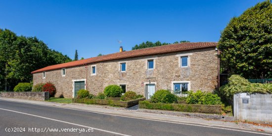 Casa en venta en Touro (La Coruña)