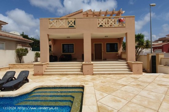 Villa en venta en Rojales (Alicante)