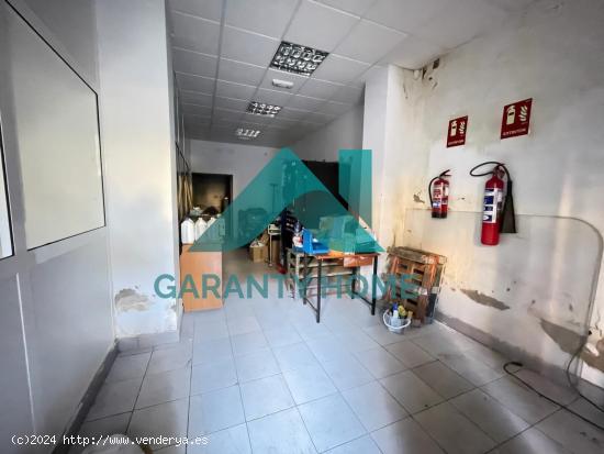 Se vende o alquila local en La Madrila - CACERES