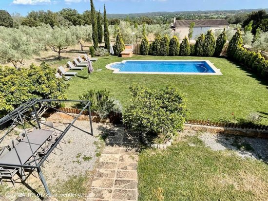 Finca en venta en Llubí (Baleares)