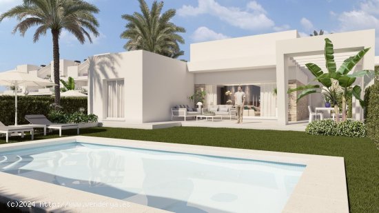 Villa en venta en Algorfa (Alicante)