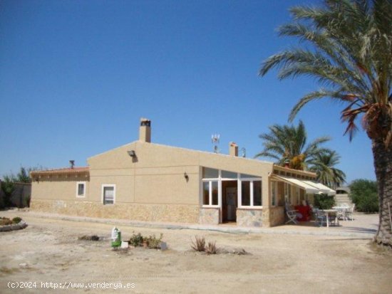 Finca en venta en Santa Pola (Alicante)