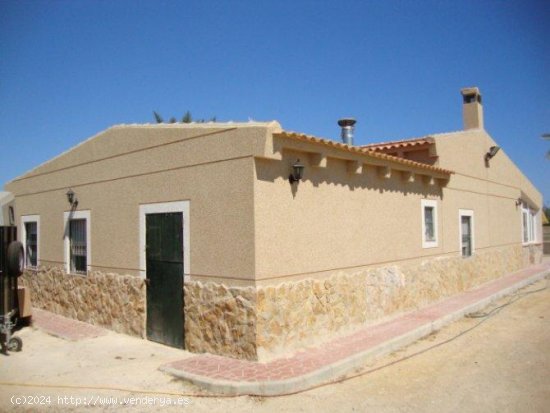 Finca en venta en Santa Pola (Alicante)