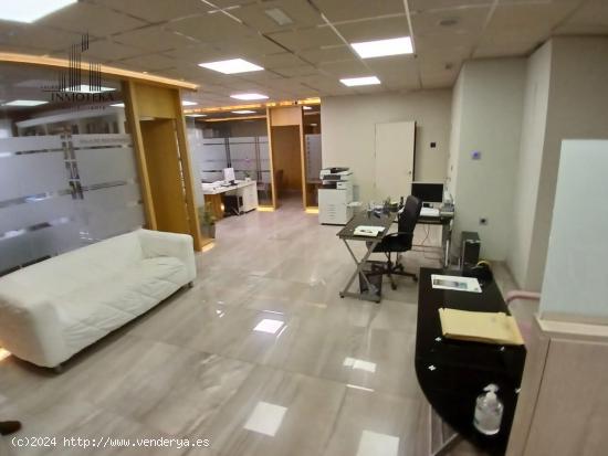 REF: C026 GRUPO INMOTEKA INMOBILIARIA VENDE LOCAL/OFICINAS ZONA CENTRO - ALBACETE