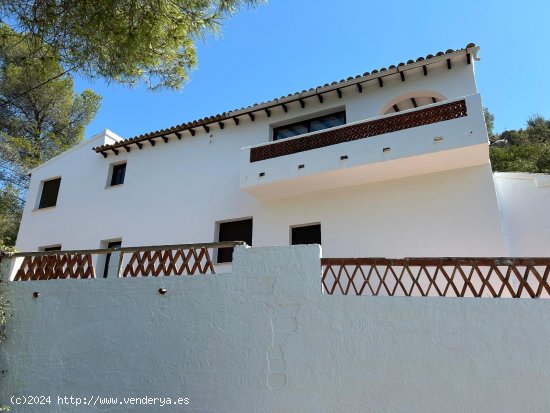 Villa en venta en Alicante (Alicante)