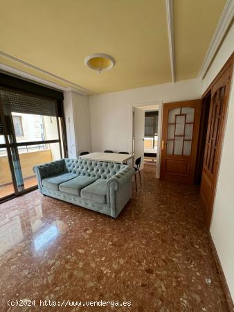 HABITACION EN ALQUILER EN ALMERIA - ALMERIA