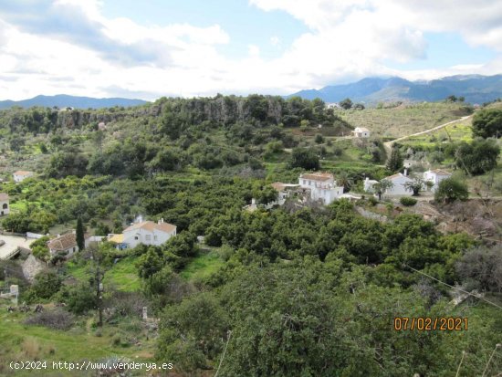 Finca en venta en Alozaina (Málaga)