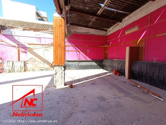 Nave en venta en Lebrija (Sevilla)