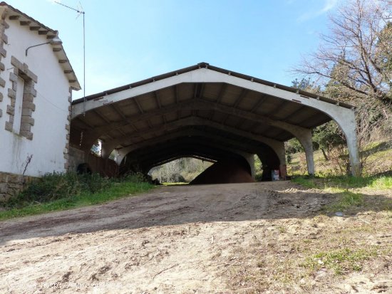 Finca en venta en Riells i Viabrea (Girona)