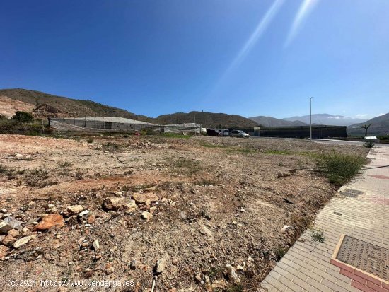 Parcela en venta en construcción en Salobreña (Granada)