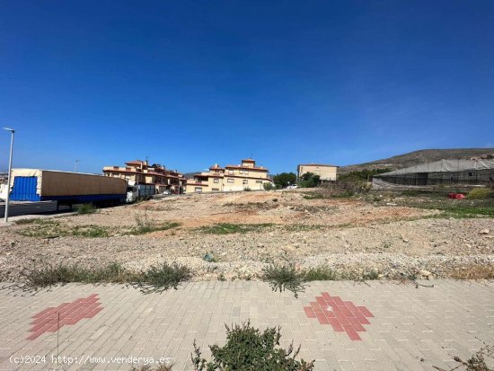 Parcela en venta en construcción en Salobreña (Granada)