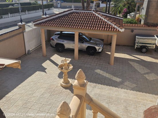 Villa en venta en Rojales (Alicante)