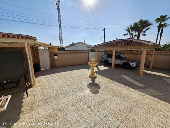 Villa en venta en Rojales (Alicante)