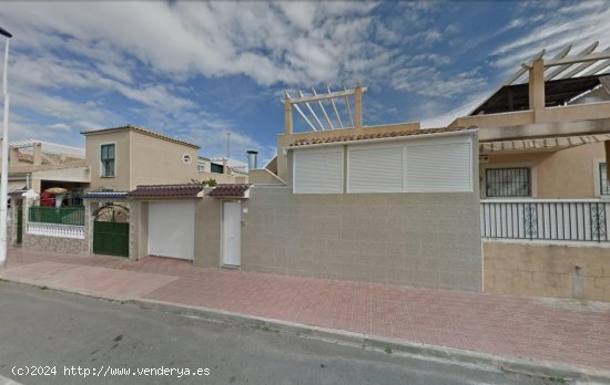  Bungalow en venta en Torrevieja (Alicante) 