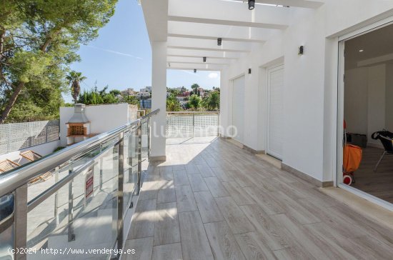 Casa en venta a estrenar en La Nucia (Alicante)