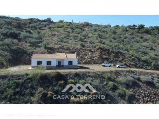  Villa en venta en Colmenar (Málaga) 