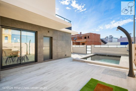 Villa en venta a estrenar en Benijófar (Alicante)