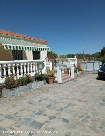  Chalet en venta en Casar de Cáceres (Cáceres) 