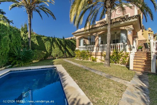  Villa en venta en Marbella (Málaga) 