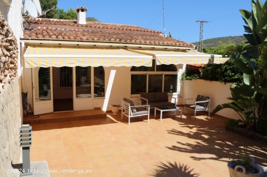  Bungalow en alquiler en Moraira (Alicante) 