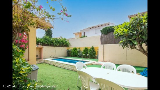 Chalet en venta en Santa Pola (Alicante)